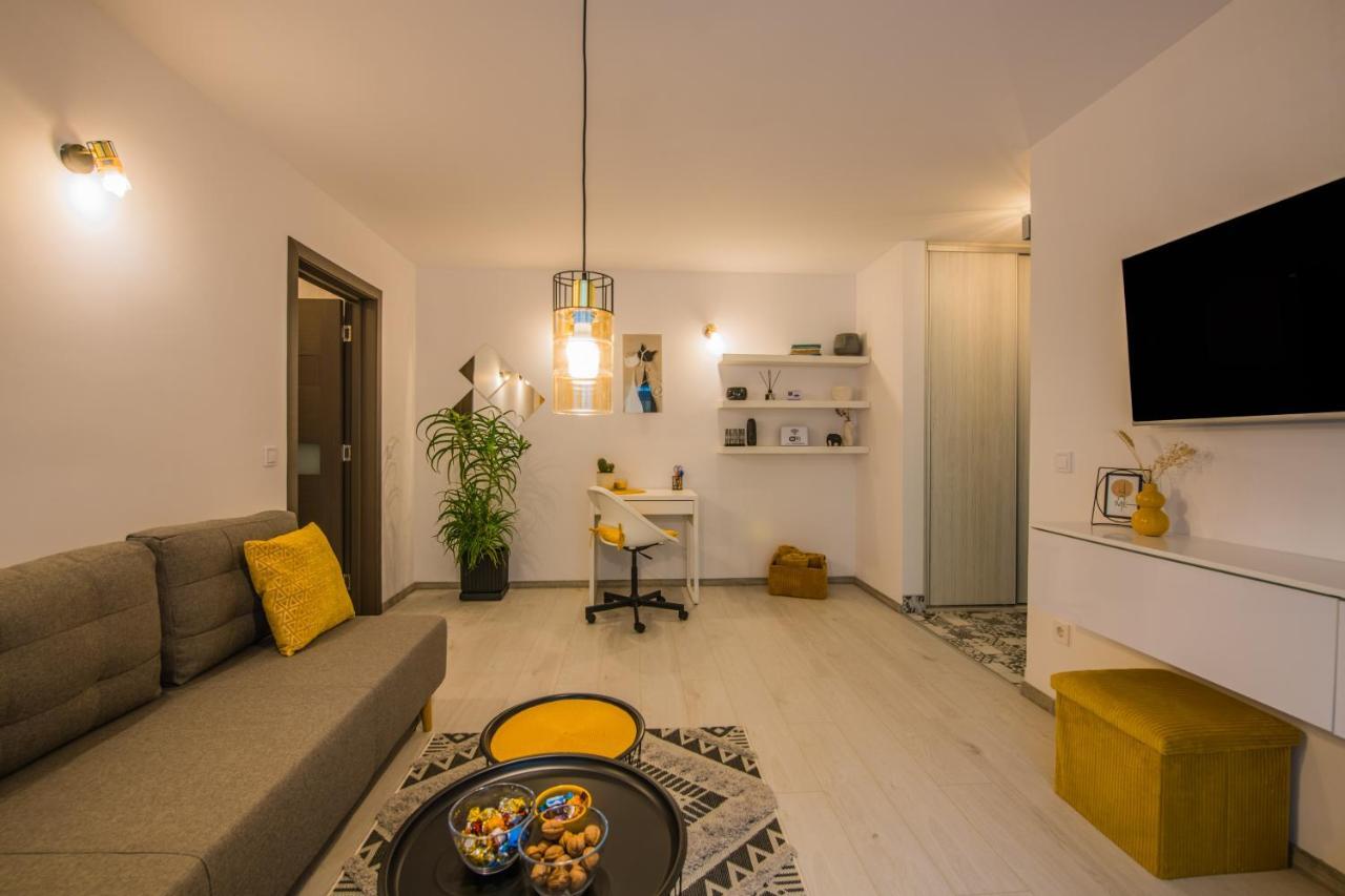 Kitty Sunflower Apartment Алба-Юлія Екстер'єр фото