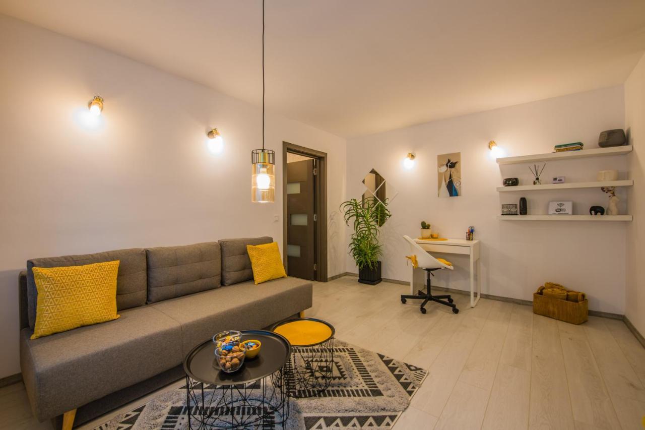 Kitty Sunflower Apartment Алба-Юлія Екстер'єр фото