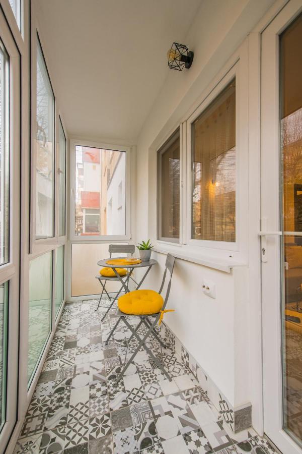 Kitty Sunflower Apartment Алба-Юлія Екстер'єр фото